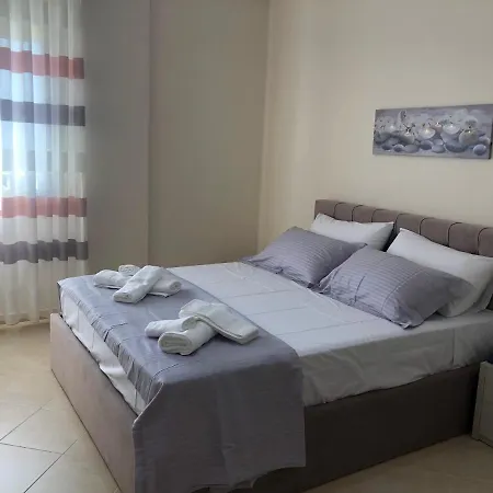 Rooftop Lungomare Apartman