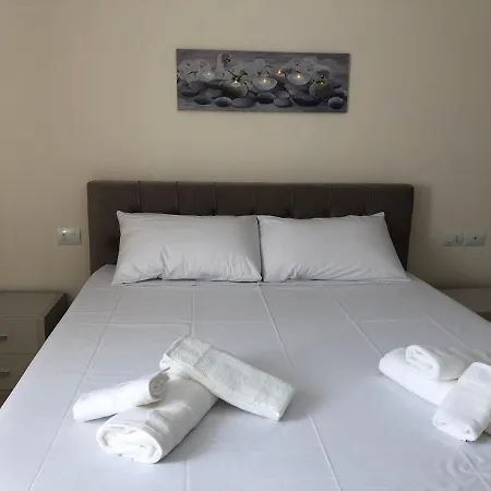 Rooftop Lungomare Apartman *